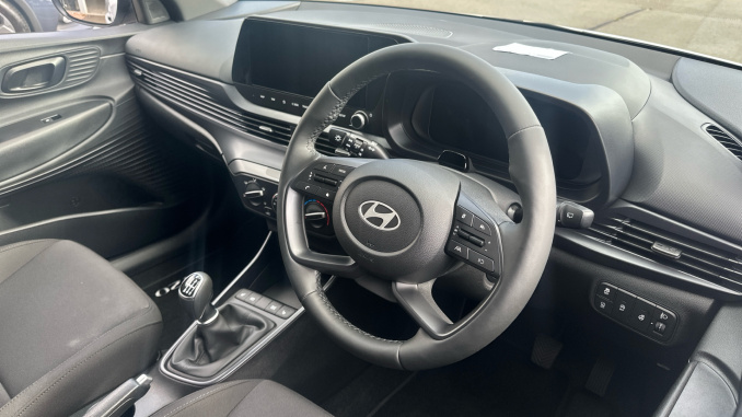 Hyundai i20 1.0T GDi 90 Black Line 5dr Petrol Hatchback - Image 11